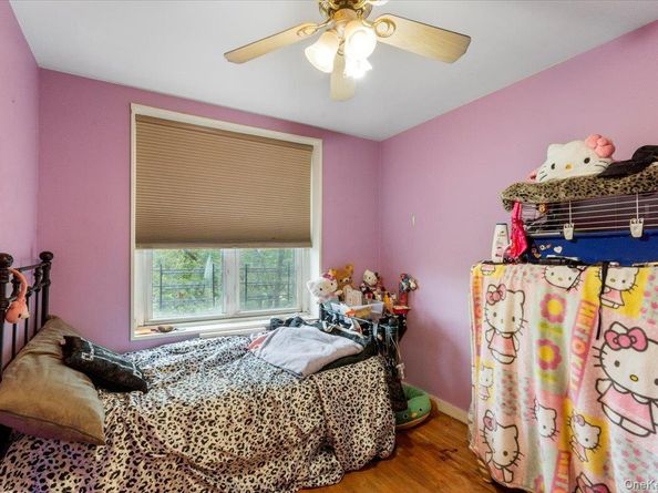 209-80 18 Avenue 4D, Bayside NY 11360