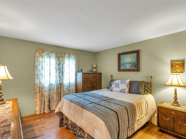 105 Browns Road, Nesconset NY 11767