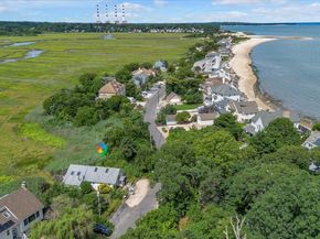 3 Makamah Beach Road, Northport NY 11768