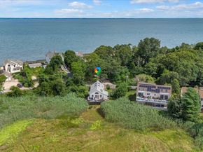 3 Makamah Beach Road, Northport NY 11768