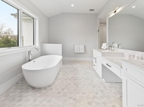 240 Head of Pond Road, Water Mill NY 11976