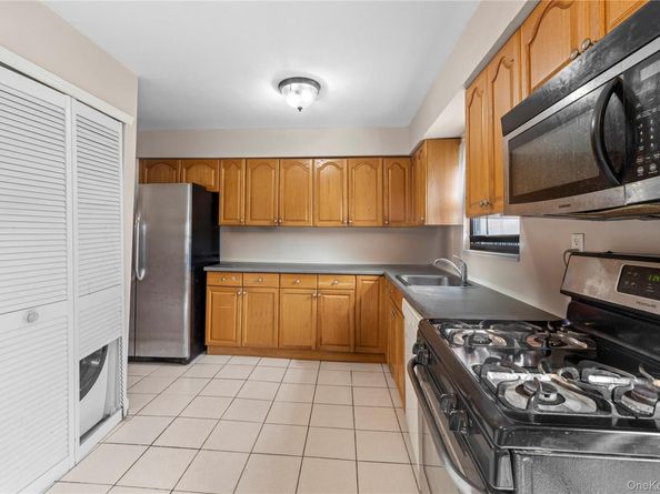 120-15 Cove Court 90A, College Point NY 11356