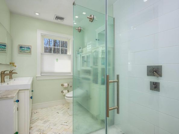 70 Ridge Road W, Sag Harbor NY 11963