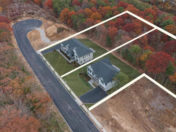 Lot 2 1003 Baldwin Path, Dix Hills NY 11746