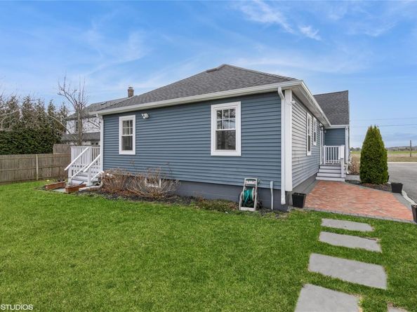 4100 Youngs Avenue, Southold NY 11971