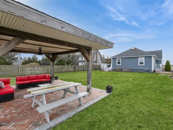 4100 Youngs Avenue, Southold NY 11971