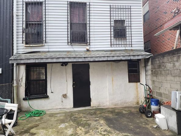 885 Pacific Street, Brooklyn NY 11238