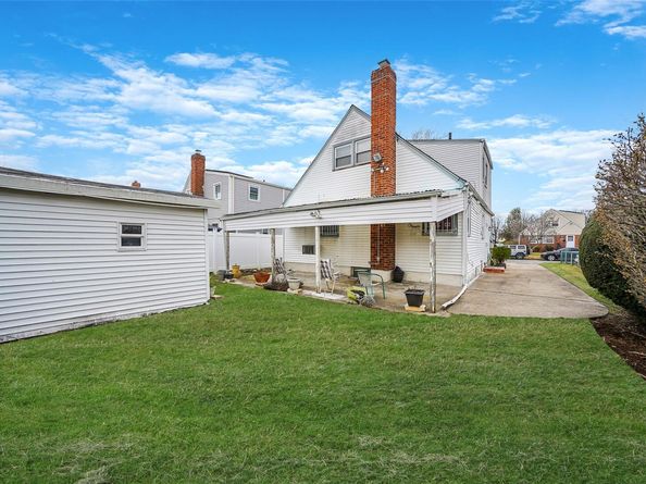 24930 147th Road, Rosedale NY 11422