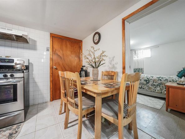 24930 147th Road, Rosedale NY 11422