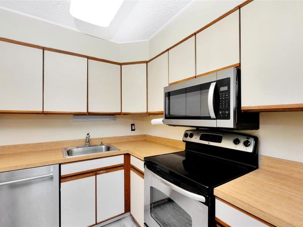 168-01 12 7B, Beechhurst NY 11357