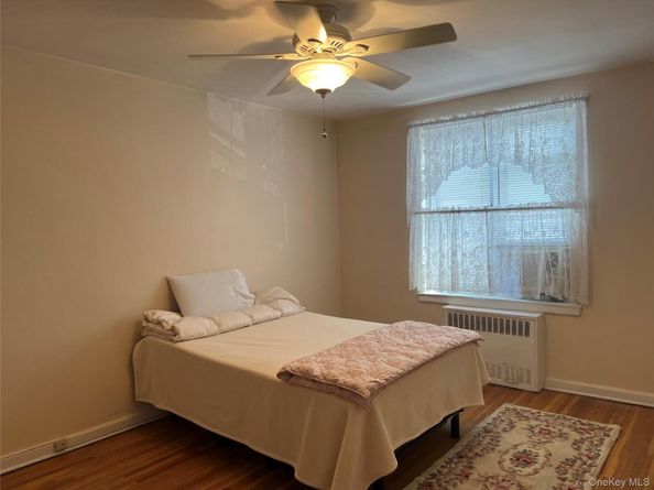 35-31 205 Street 302, Bayside NY 11360