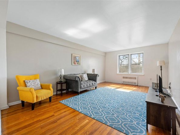 255 Bronx River Road 4M, Yonkers NY 10704