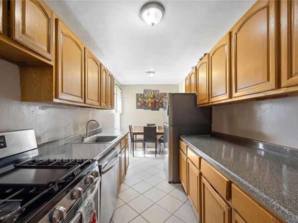 255 Bronx River Road 4M, Yonkers NY 10704