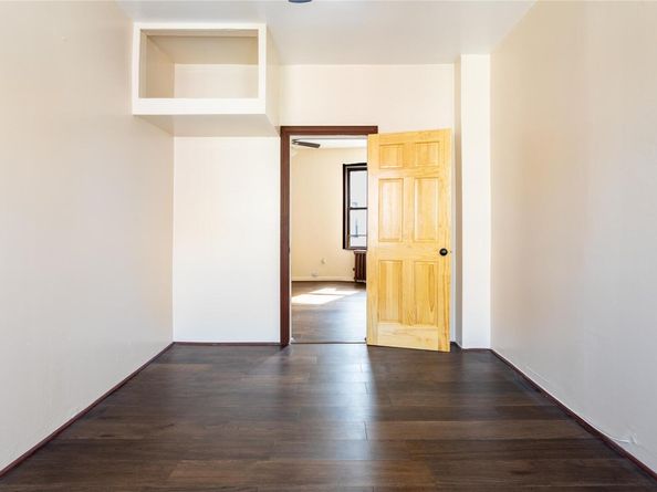 154 South 3rd 24, Brooklyn NY 11211