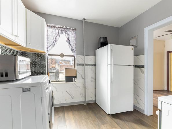 154 South 3rd 24, Brooklyn NY 11211