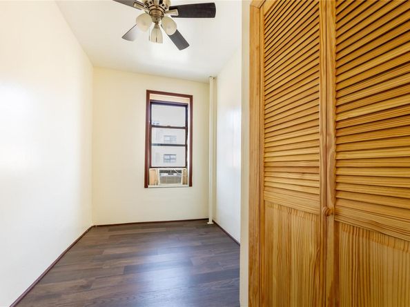 154 South 3rd 24, Brooklyn NY 11211