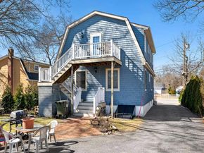 36 Wood Road Trail, Flanders NY 11901