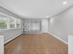 9 Eldridge Place, Glen Cove NY 11542