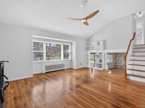 9 Eldridge Place, Glen Cove NY 11542