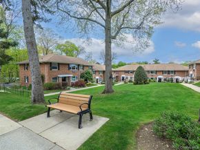 31U Madison Park Gardens 31U, Port Washington NY 11050