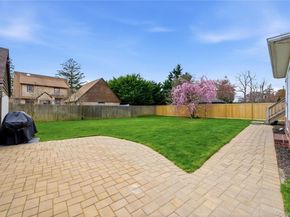 36 Hemlock Lane, Bay Shore NY 11706