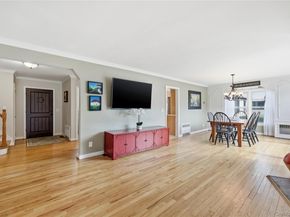 36 Hemlock Lane, Bay Shore NY 11706