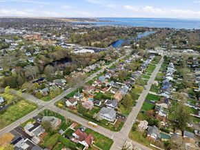 36 Hemlock Lane, Bay Shore NY 11706