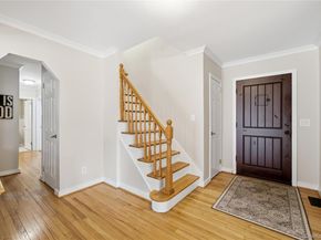 36 Hemlock Lane, Bay Shore NY 11706
