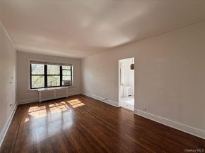 143 Garth Road 3L, Scarsdale NY 10583