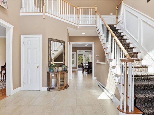 5 Clemens Court, East Setauket NY 11733
