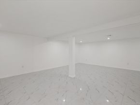 10 Faye Court, Plainview NY 11803