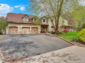 26 Peachtree Lane, Mount Sinai NY 11766