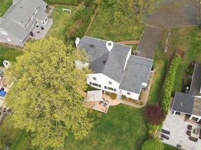 9 Sunset Lane, Garden City NY 11530