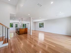 5 Warren Place, Plainview NY 11803