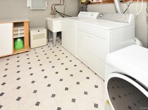10 Orange Drive, Jericho NY 11753