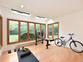 10 Orange Drive, Jericho NY 11753