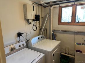 121 Marcus Avenue, New Hyde Park NY 11040