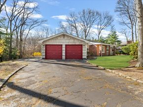 22 Woodmont Road, Melville NY 11747