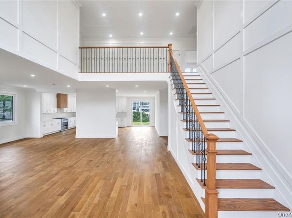 2571 Alder Avenue, East Meadow NY 11554
