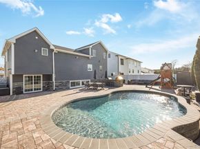 42 Sandy Lane, Massapequa NY 11758