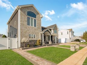 42 Sandy Lane, Massapequa NY 11758