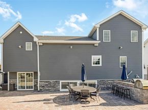 42 Sandy Lane, Massapequa NY 11758