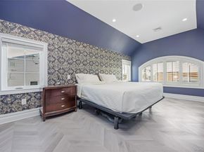 42 Sandy Lane, Massapequa NY 11758