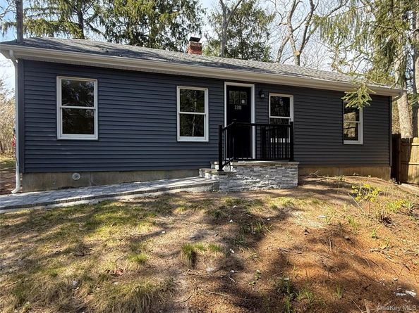 2288 River Road, Calverton NY 11933