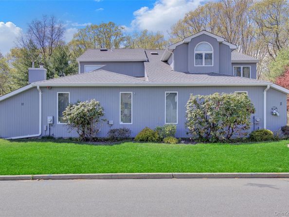 12 Wood Path Drive, Northport NY 11768