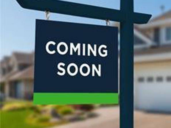 4 Indianwood Court, Wading River NY 11792