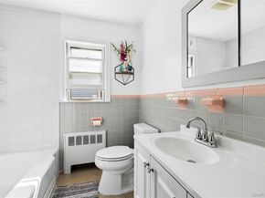 33 Lindbergh Avenue, Glen Cove NY 11542