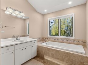 41 Doral Lane 41, Bay Shore NY 11706