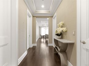 3000 Royal Court 3102, North Hills NY 11040