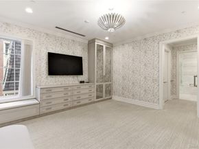 3000 Royal Court 3102, North Hills NY 11040